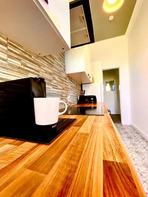 Anchored Homely Apartment In Historic Centre Paisley Buitenkant foto